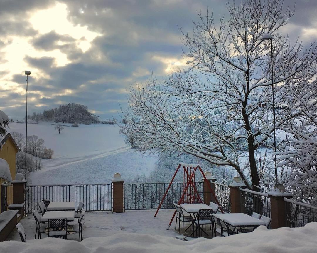 Agriturismo Il Colore Del Grano San Vittore  Eksteriør billede
